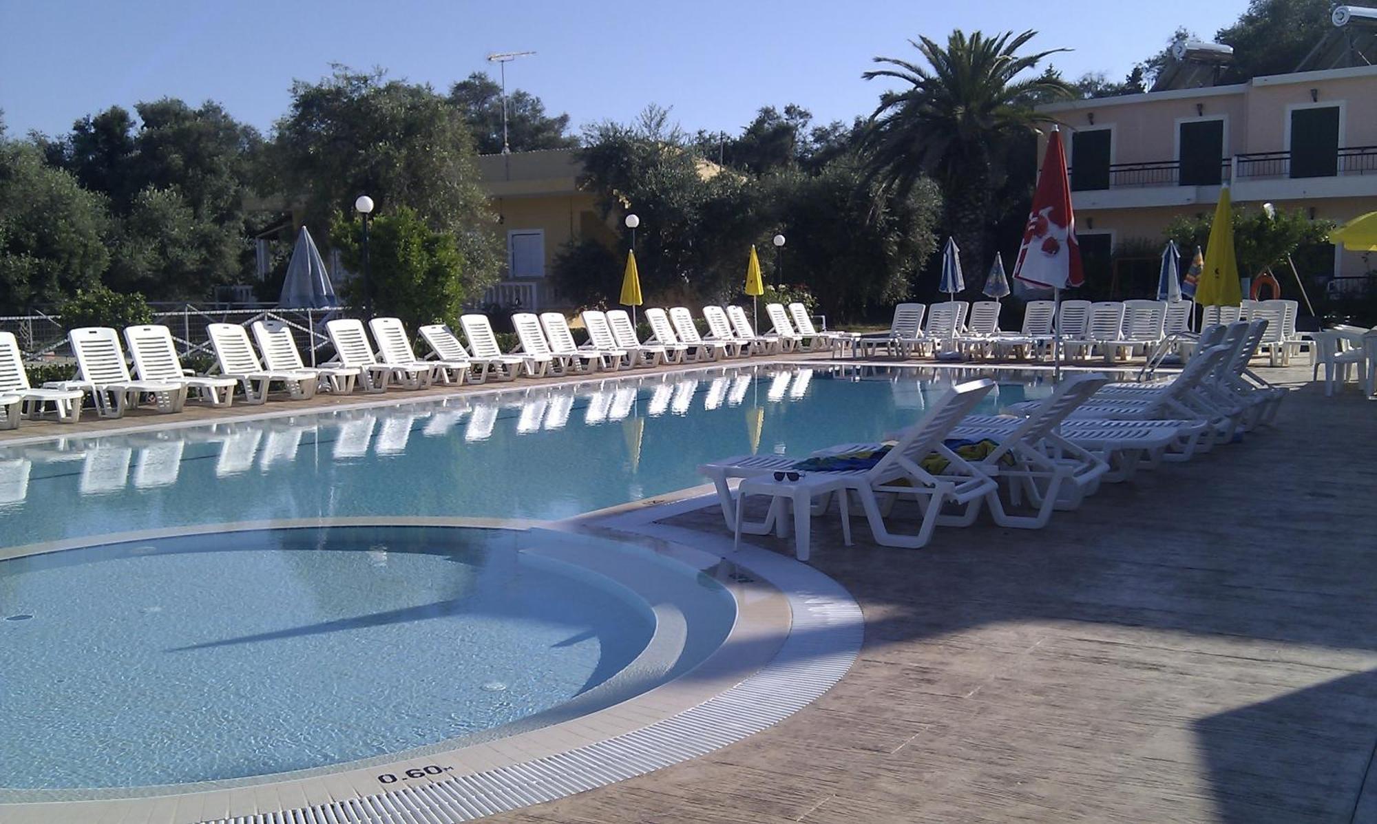 Yianetta Hotel Apartments カボス エクステリア 写真