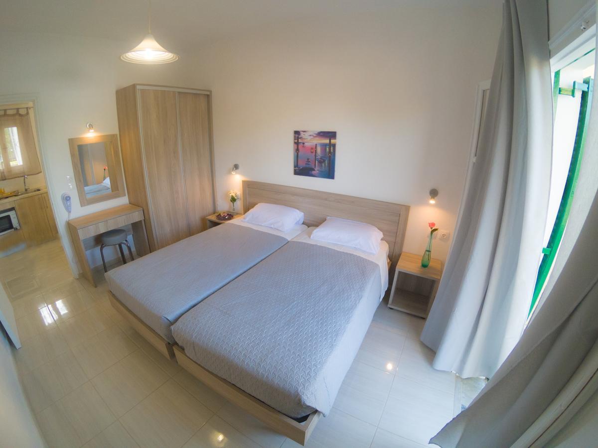 Yianetta Hotel Apartments カボス エクステリア 写真