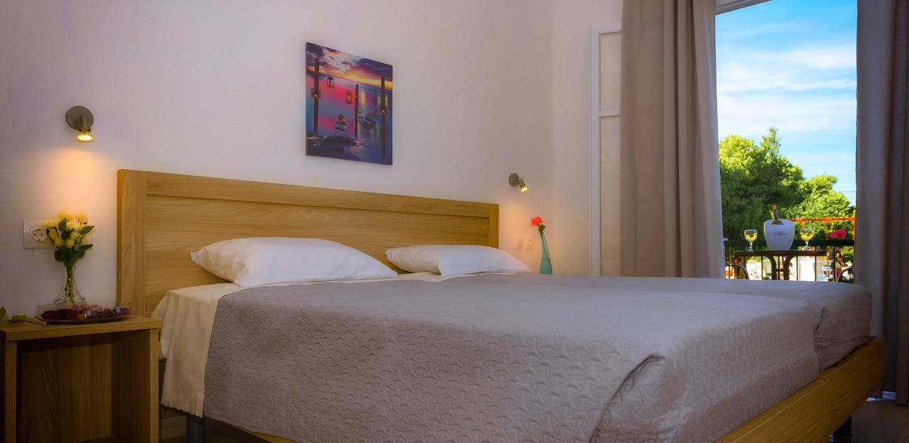 Yianetta Hotel Apartments カボス エクステリア 写真