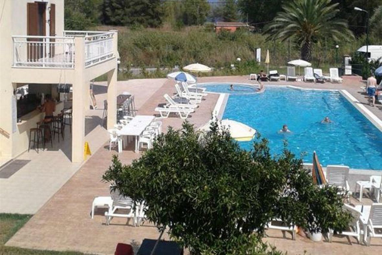 Yianetta Hotel Apartments カボス エクステリア 写真